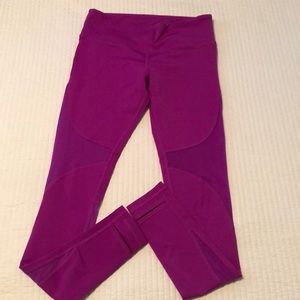 ALO leggings - magenta - mesh stirrups - EUC